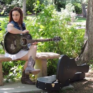 Meet your Posher, Kendra